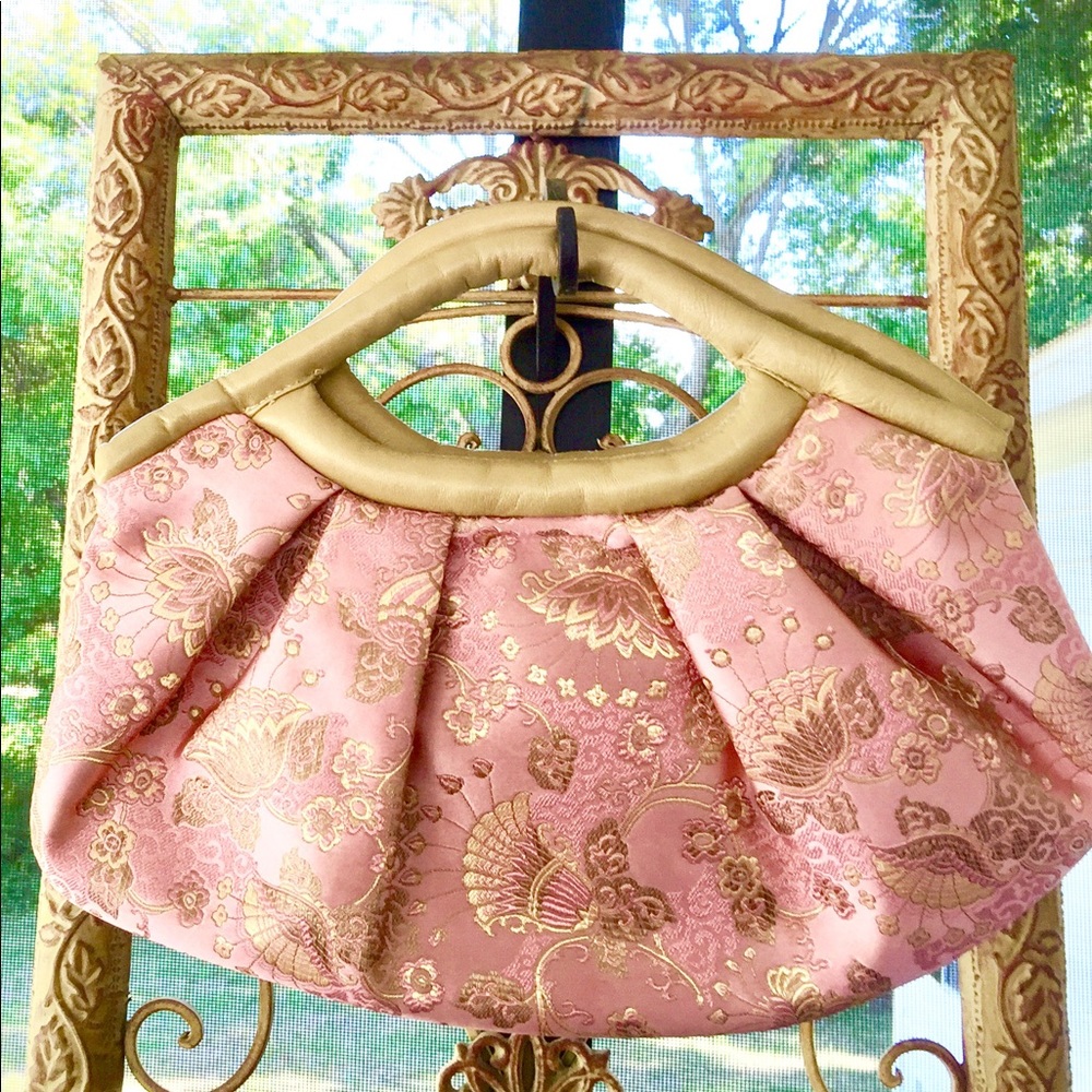 New Chinoiserie Fabric Clutch 💜🌺